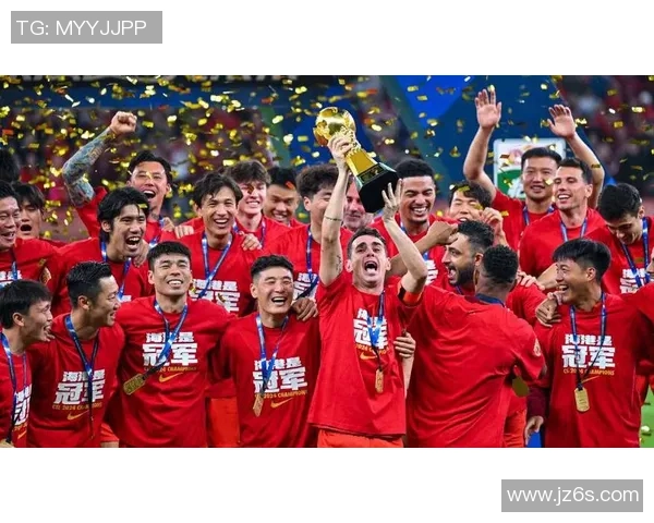 上海足球队在城市联赛中以74分稳居榜首争冠形势一片大好